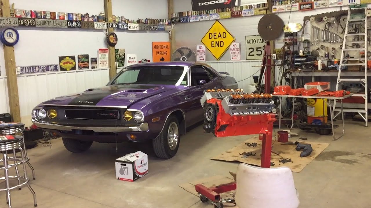 The mopar 440-6 pack engine is complete... brand new everything !!!!