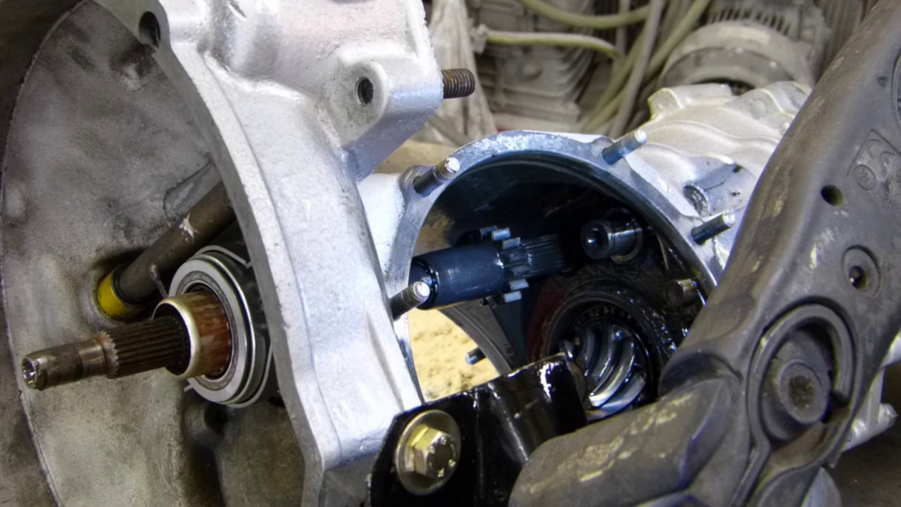 VW Käfer Teil 10.   Getriebe Lager ersetzen. Video mit allen Einzelheiten.  VW beetle gearbox.