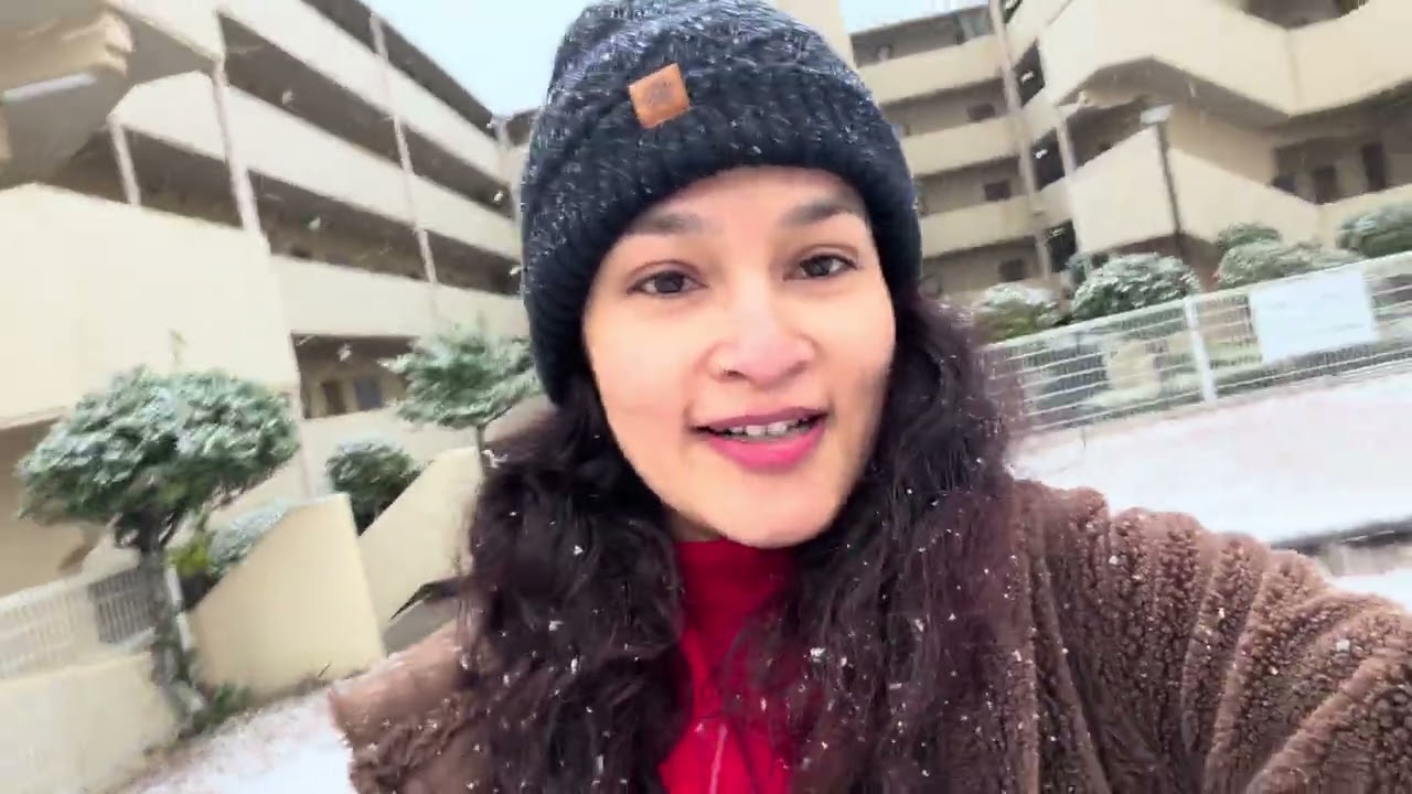 First time seeing snow in japan⛄️🥶🥶🥶