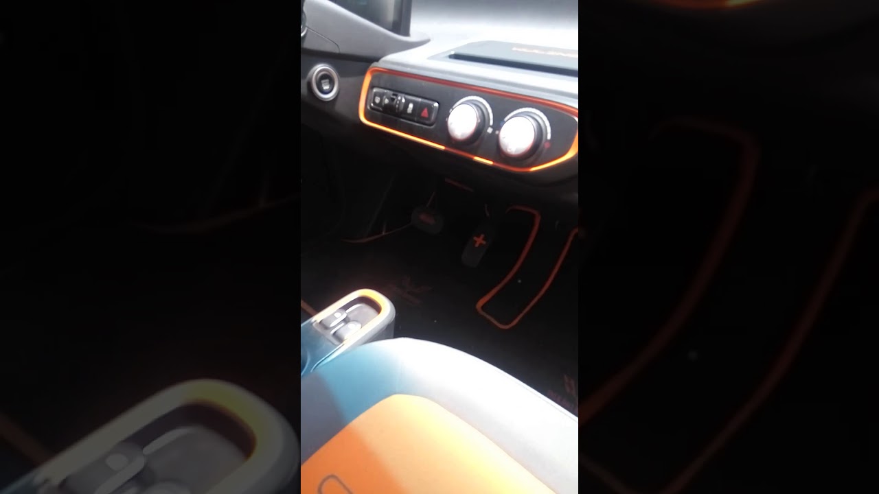 Mobil listrik Wuling E100