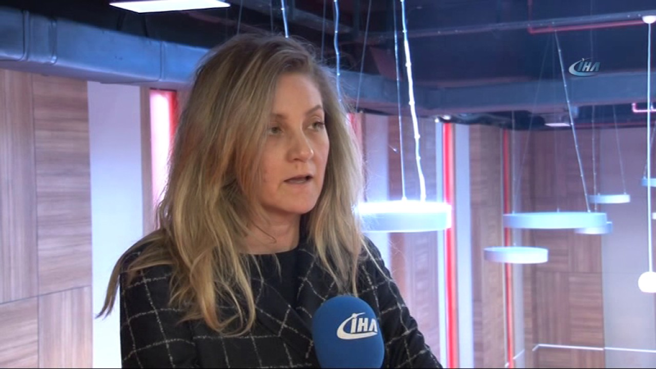 Gamze Saraçoğlu Moda Dünyasının Detaylarını Anlattı
