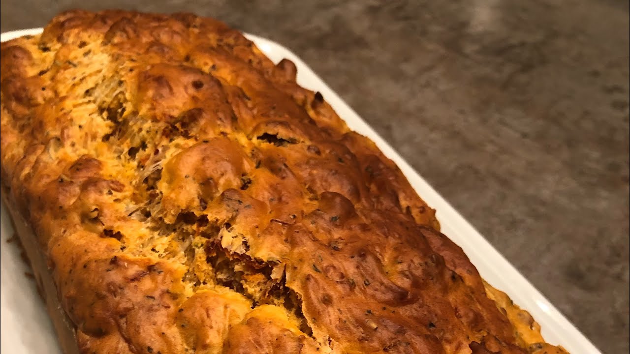 Cake tomate séchées et jambon de parme