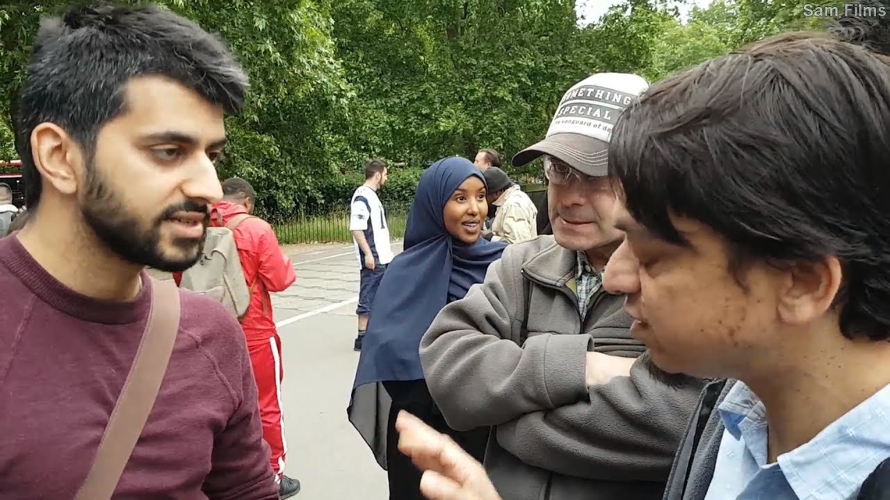 Br Mansur vs atheist | speaker's corner | the Evolution of Giraffe neck /Mutation