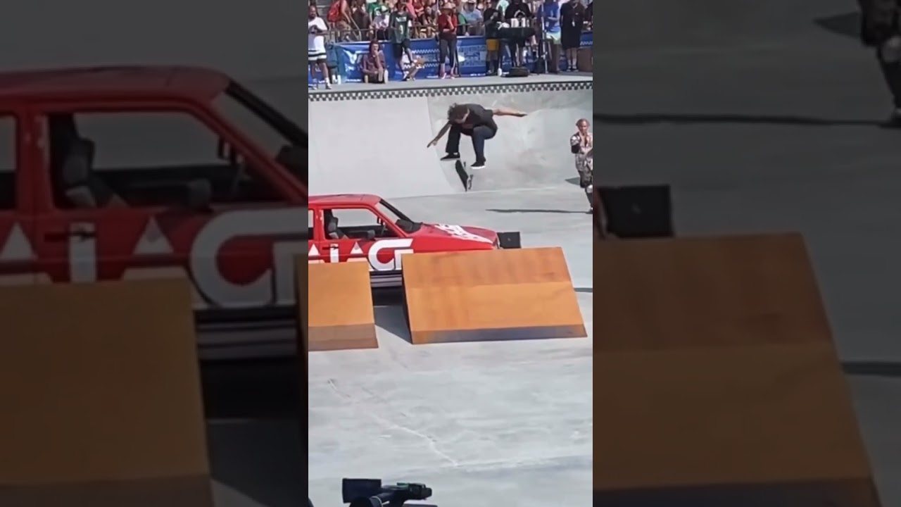 Blizzard flip while sleeping #skateboarding #christiandufrene
