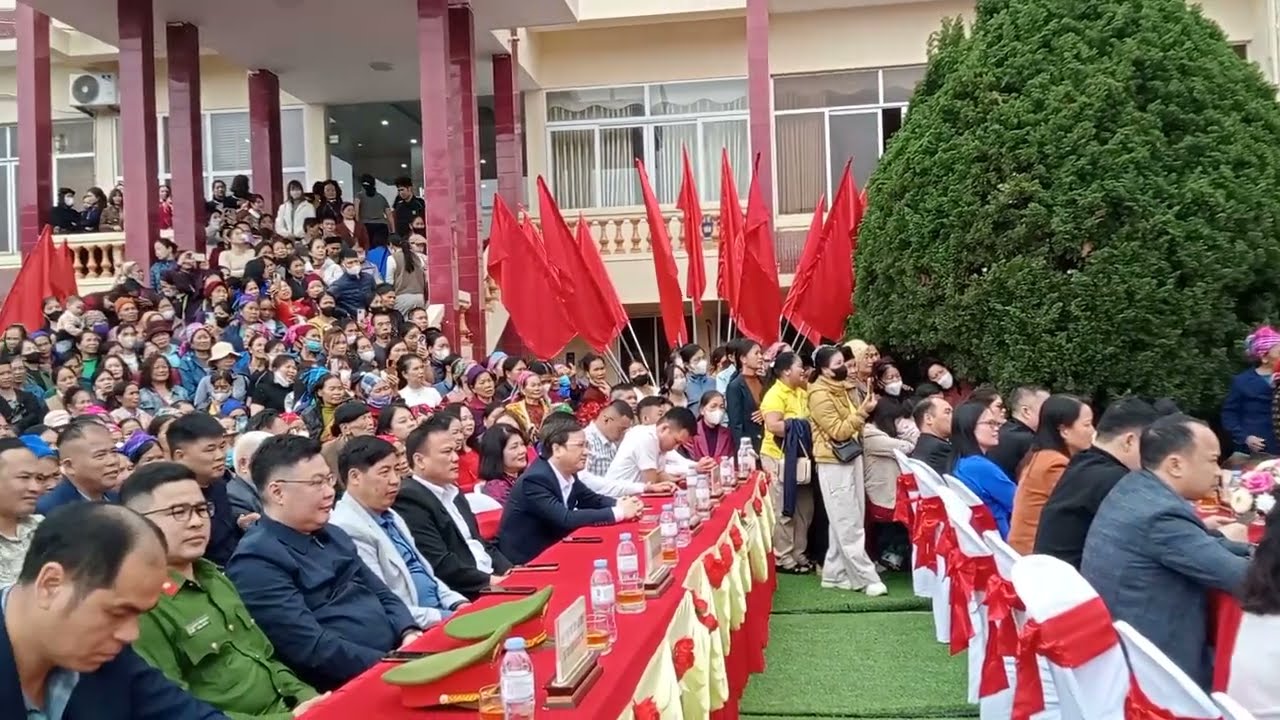 CLB khánh xuân biểu diễn hát then tại hội háng đắp lục bình 30/1/2026 bính ngọ