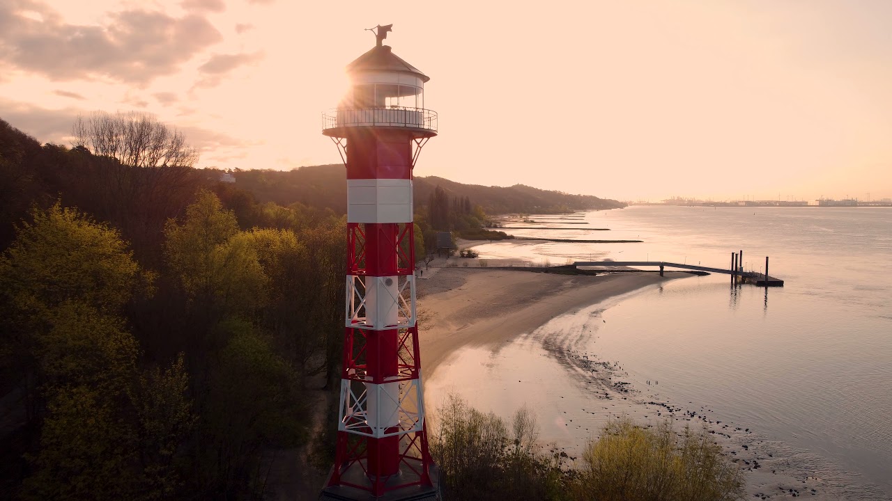 Hamburg | Zauberhafte Stimmung am Elbstrand Wittenbergen an einem Sonntagmorgen