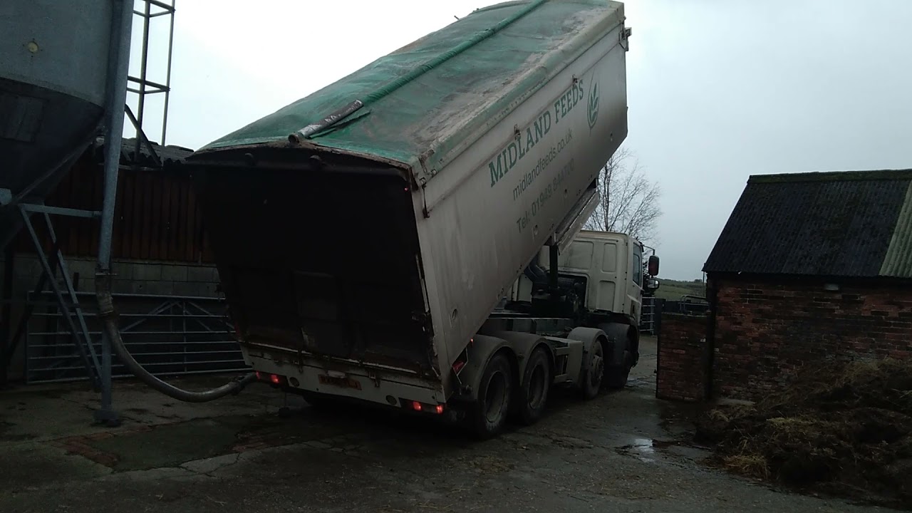 Feed Lorry unloading!