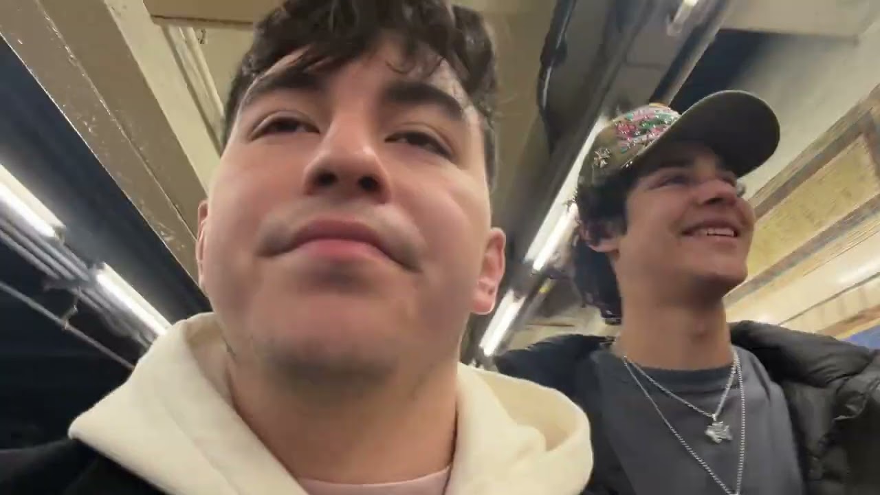 College Vlog #207 - Parents Landed in NYC