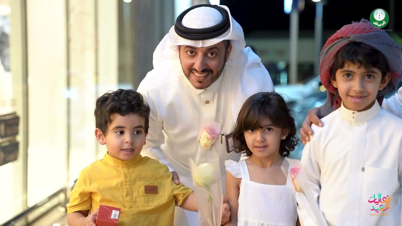 بلدية وادي الدواسر توزع أكثر من 1200 هدية على المتسوقين بمناسبة عيد الفطر المبارك