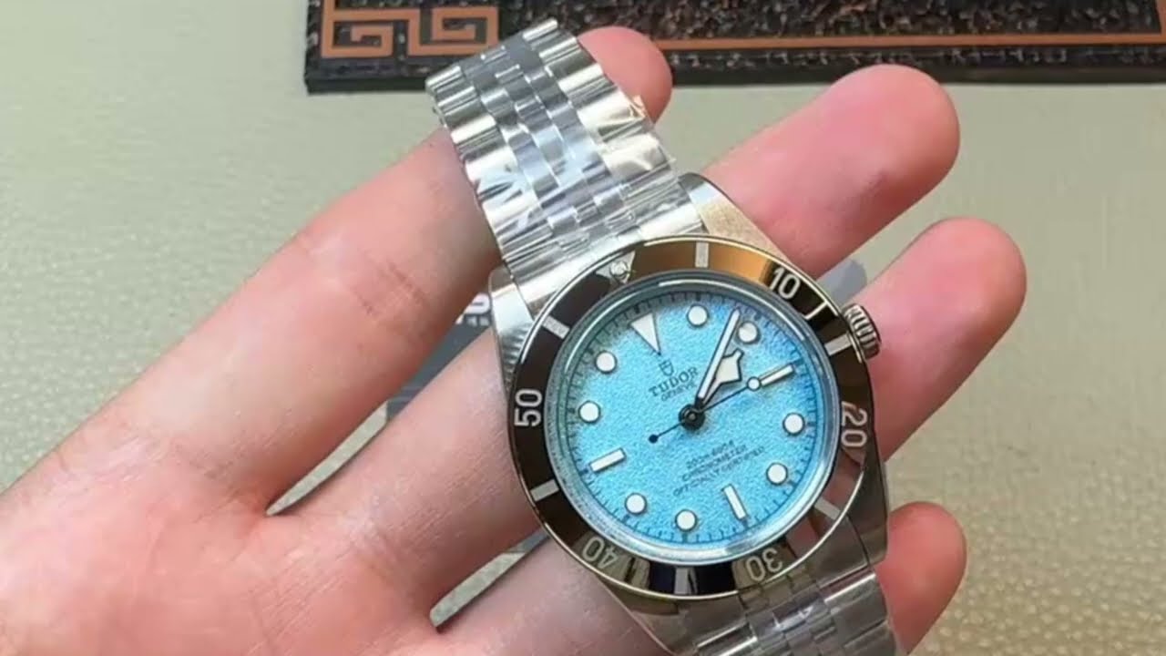 新款碧湾54BB湖水蓝37mm，罕见超公价的帝舵