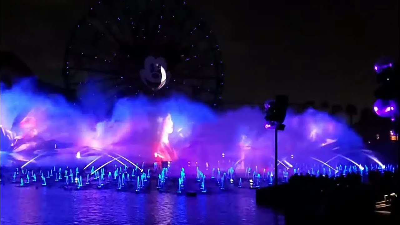 DISNEY CHINESE LUNAR NEW YEAR SHOW: HURRY HOME MULAN, WORLD OF COLOR !!