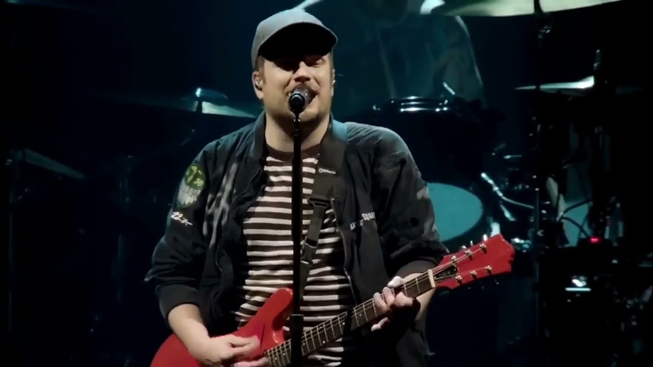 Fall Out Boy - 'Thnks Fr Th Mmrs' LIVE So Much 2our Dust 2024