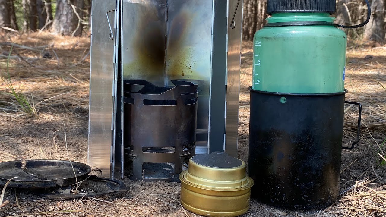 The Pack Stove w/ Alcohol and a Windscreen