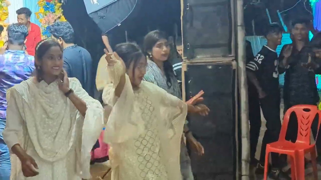 উরাধুরা ডান্স