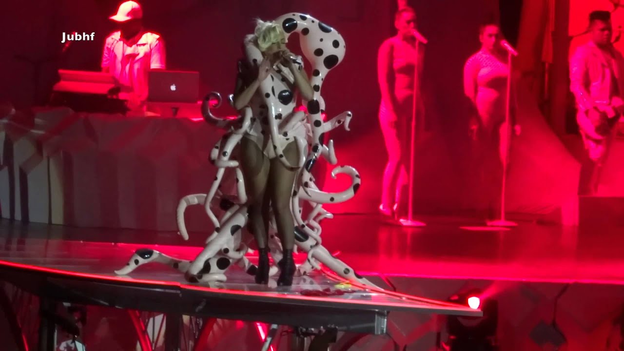 Lady Gaga - Partynaugeous + Paparazzi (Omnisport  Bercy)(The Artpop Ball) France  24.11.2014