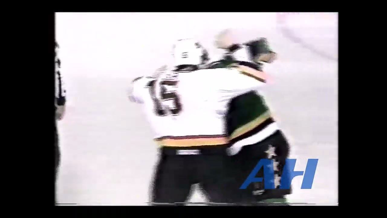 NHL Jan. 26, 1990 Rich Sutter,VCR v Dave Gagner,MIN Vancouver Canucks Minnesota North Stars