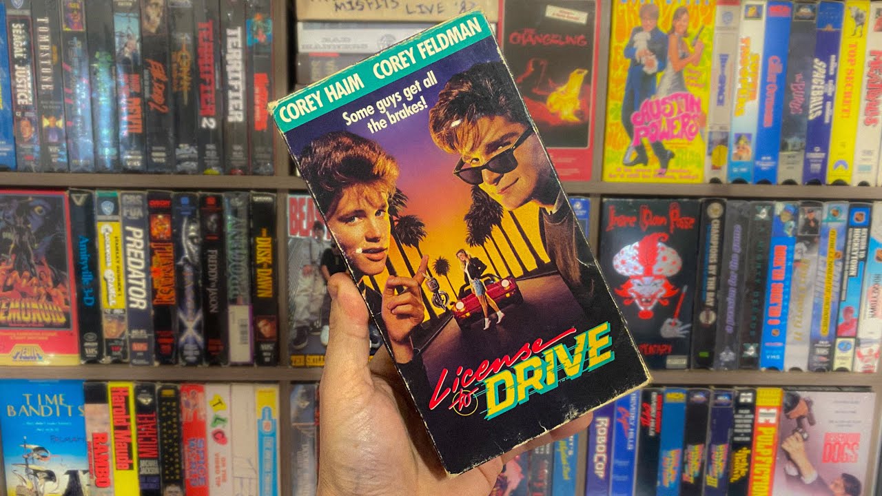 We NEVER Find THIS MUCH VHS + VINTAGE SHIRTS While Thrifting!