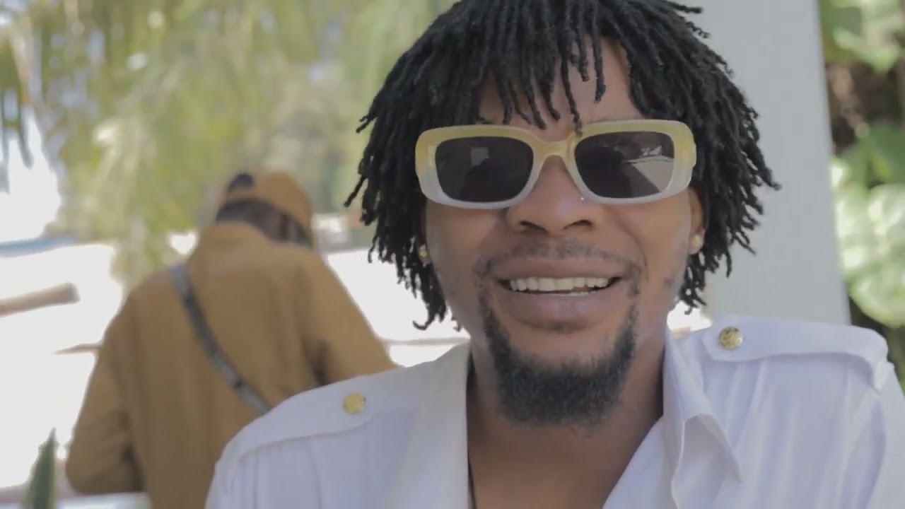 Anjo Wayne - Makassi ft Ariady Mota ( Oficial Vídeo)