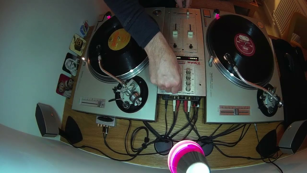 Breakbeat mellow house 060326