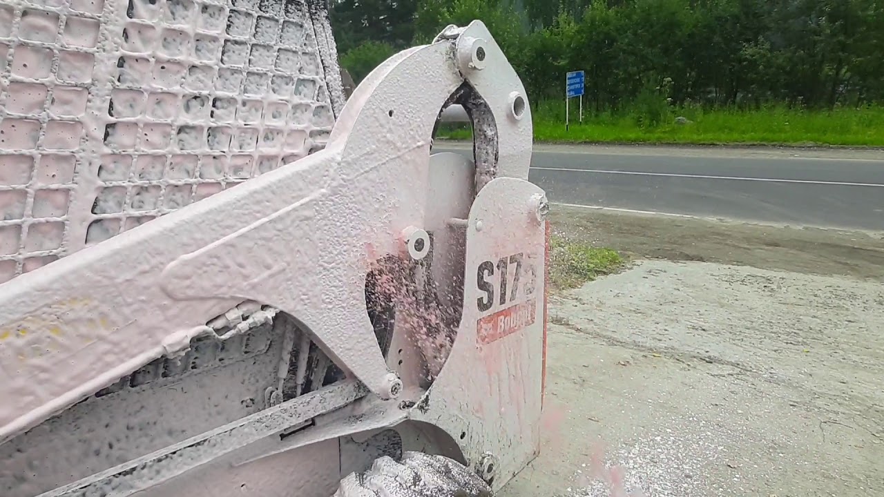 Bobcat .Интересная работа . Ремонт колеса. Мойка бобика .