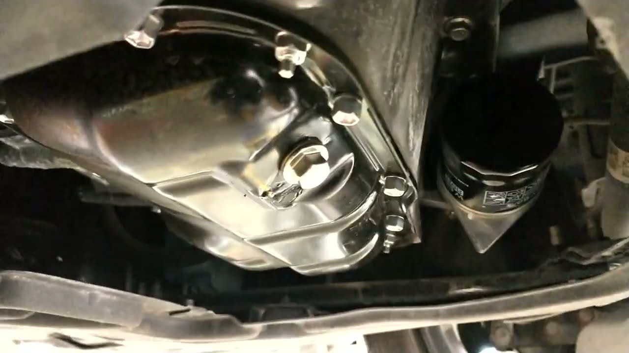 Toyota Corolla Hybrid 1.8 2019 how to remove oil and oil filter