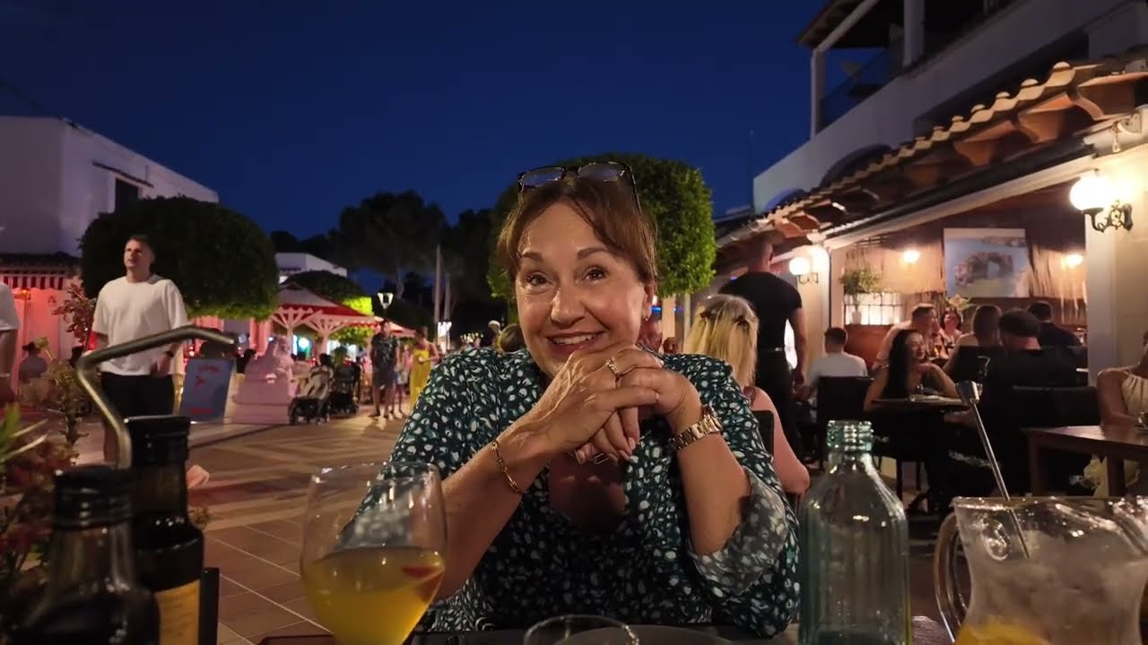 A brief walk around the restaurant/pedestrian area of Cala D’Or - July 2025