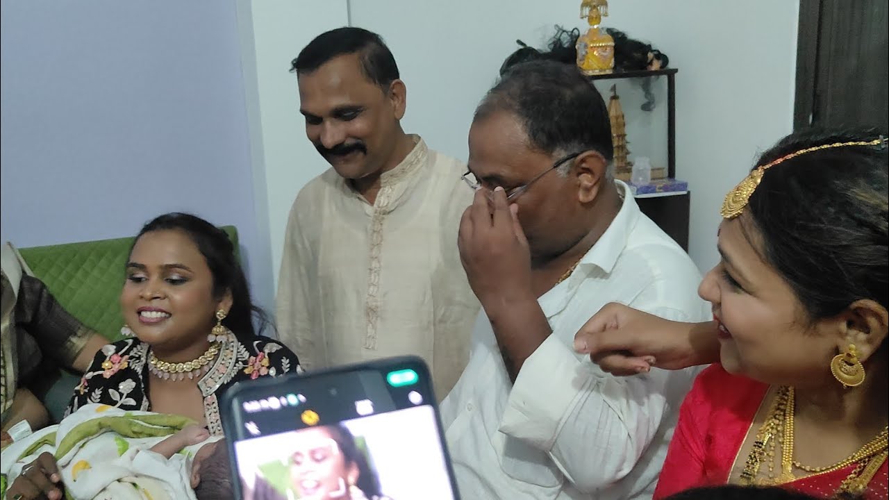 देशी स्टार समर सिंह के सुपुत्र के बरही में 