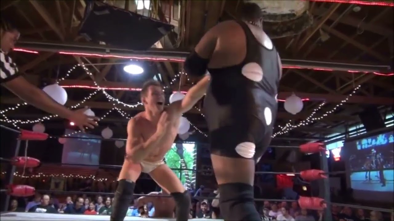 Ashton Vuitton (w/Body Magic) vs Willie 