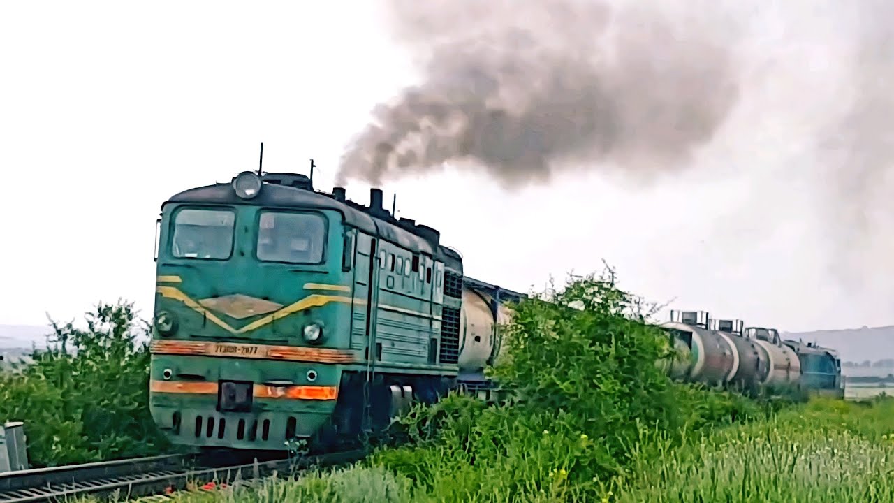 Тепловоз 2ТЭ10Л-2077А 