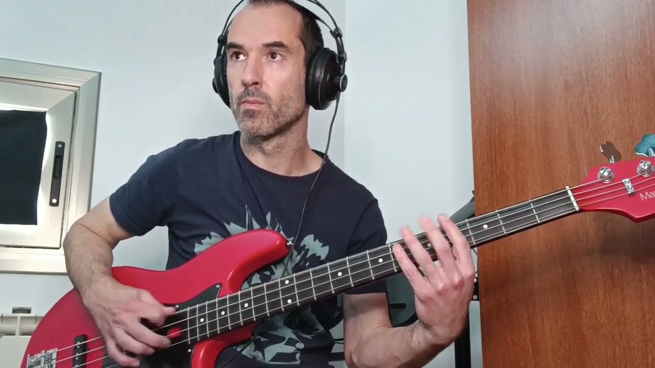 Blur - The Narcissist (Bass Cover)