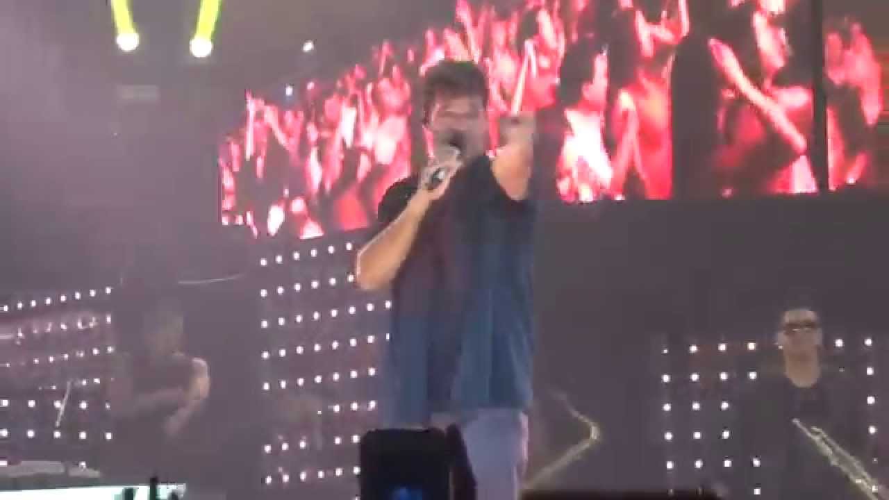 POR ARRIBA POR ABAJO - RICKY MARTIN EN MONTERREY 11/JUNIO/2015