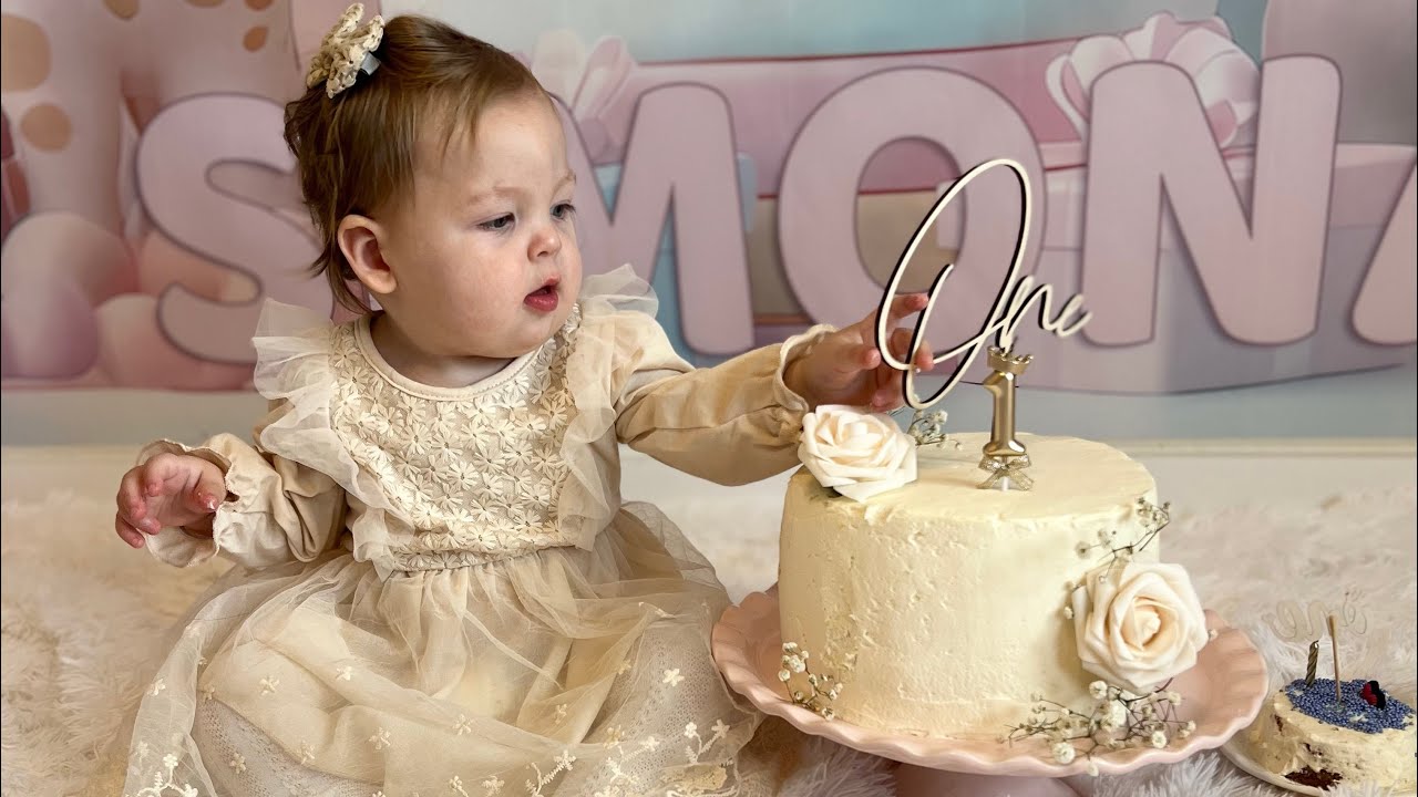 Simonin 1. Rodjendan 🎂 first birthday✨ Leona pravi tortu 