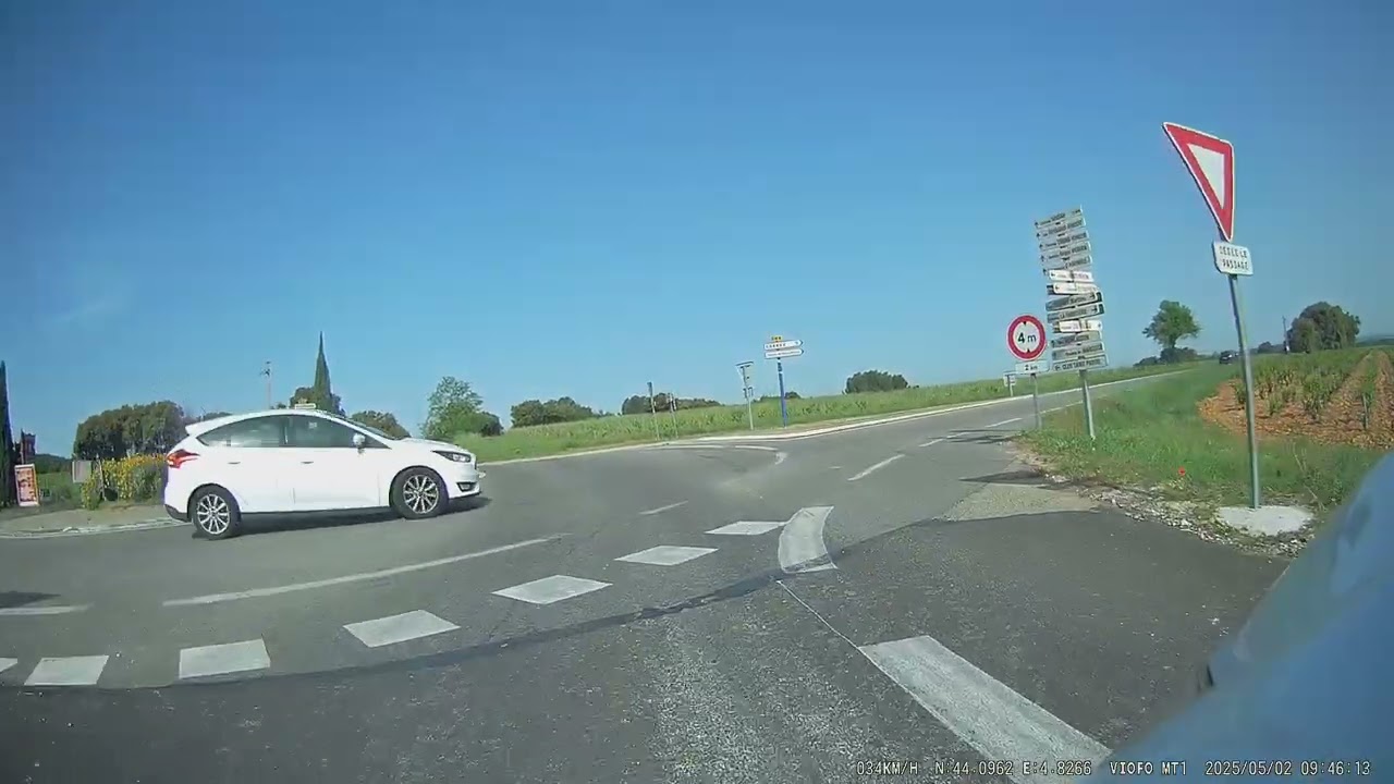voiture en face