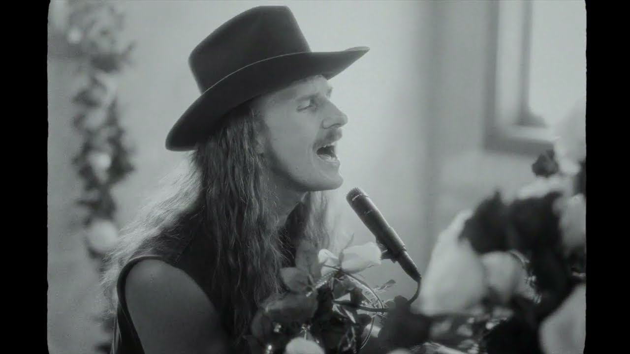 Stars Go Dim - A Little Light (Official Music Video)