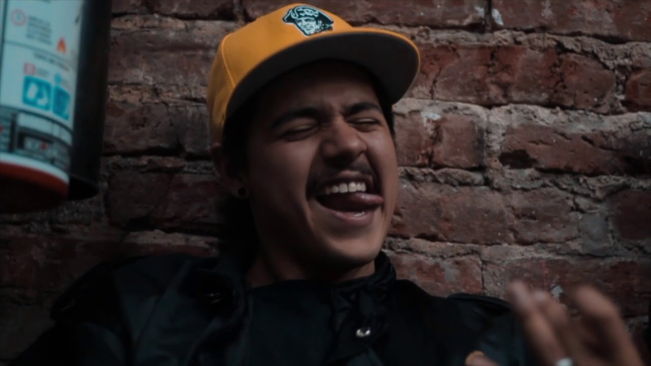 Barney Gombo - "Préstame Un Sentimiento" (Video Oficial)