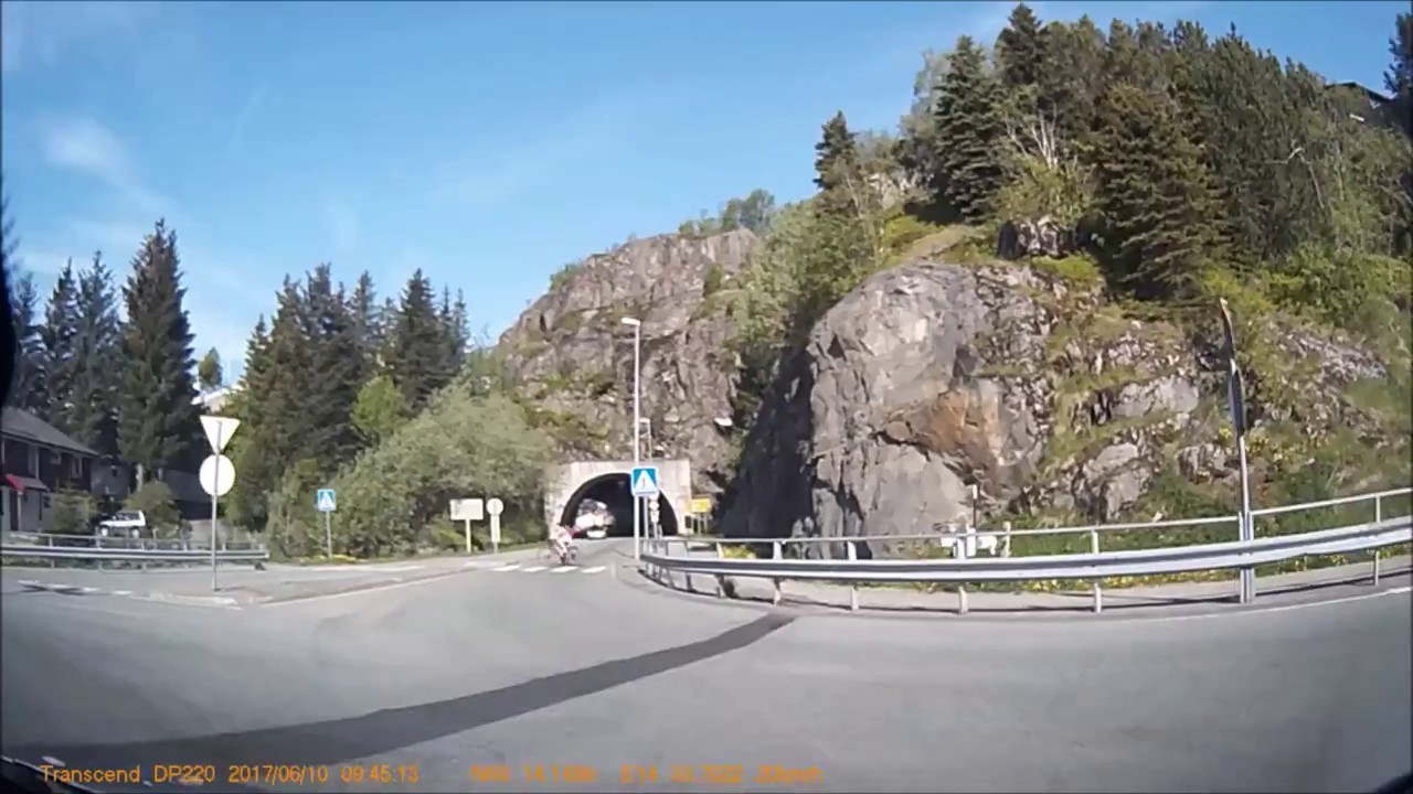 Lofootit matkalla Svolvaer ... eteläkärjen Å kesäkuu 2017