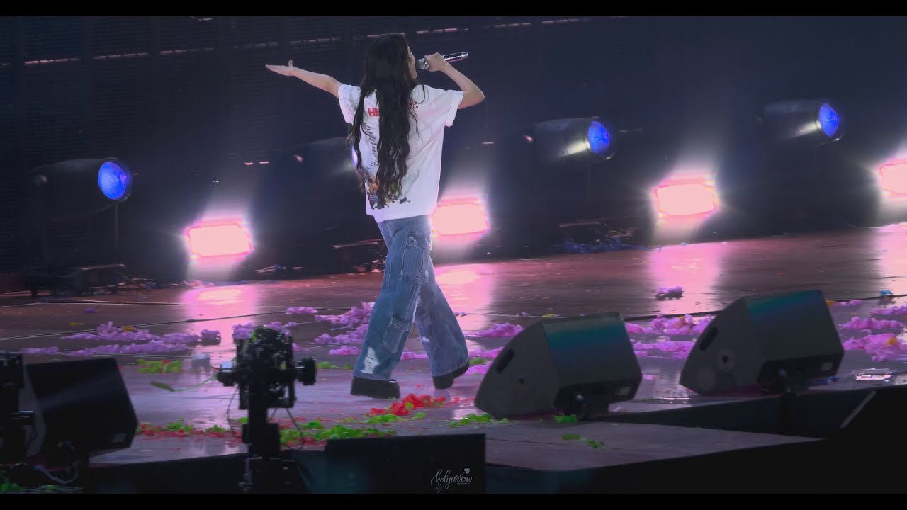 240922 아이유(IU) - 앵앵콜 풀직캠 [The Winning Concert] 4K by holyarrow
