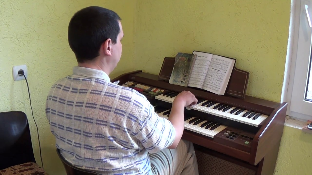 A Fonte Salvadora - Organista Bujor Florin Lucian tocando o Órgão Technics SX-E22L