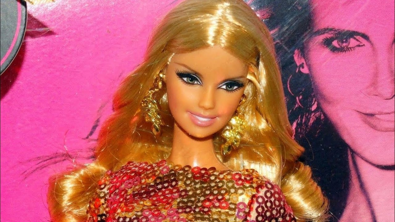 2009 Barbie as Heidi Klum Blonde Ambition Doll Review