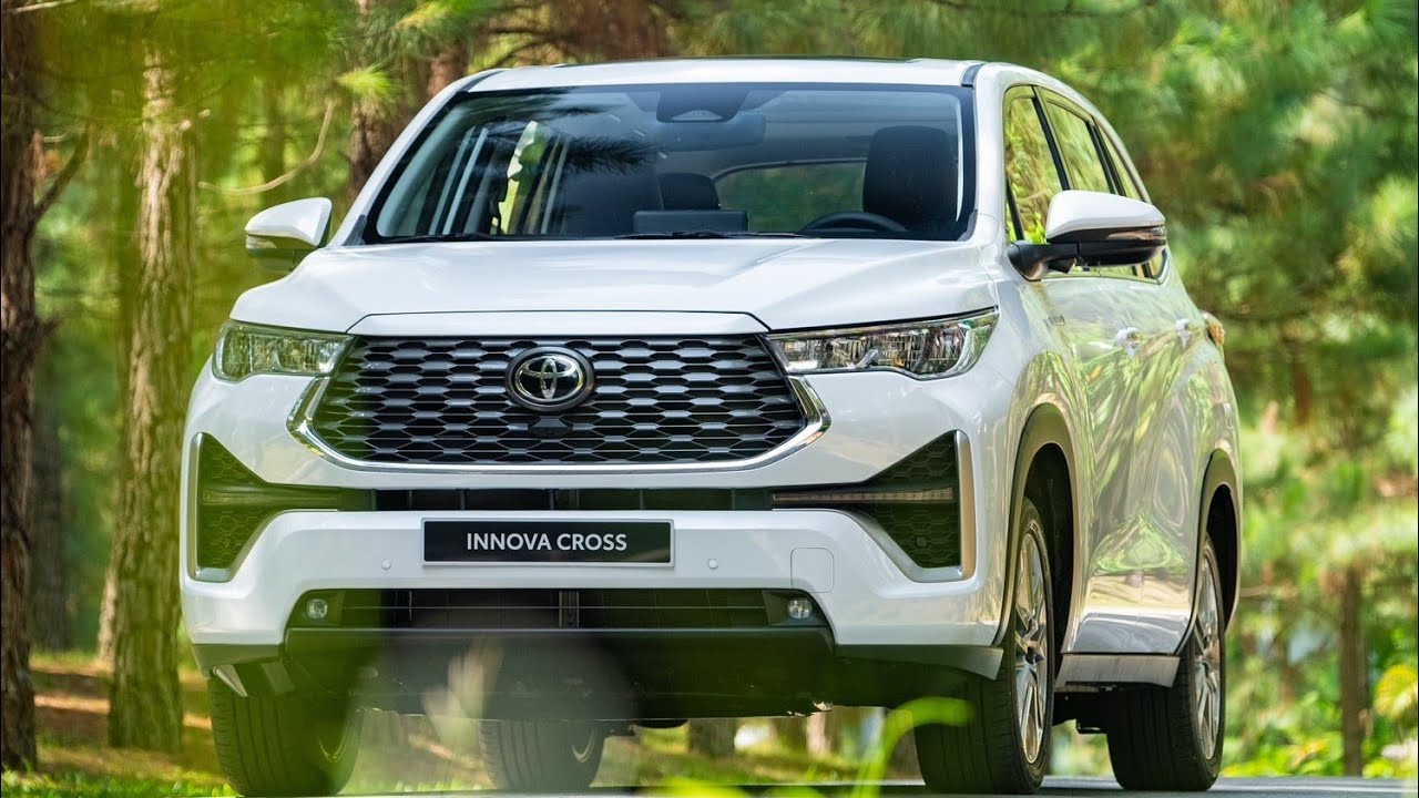 Review lễ ra mắt Toyota Innova Cross 2024, chiếc xe 7 chỗ MPV quá nhiều công nghệ an toàn, giá rẻ