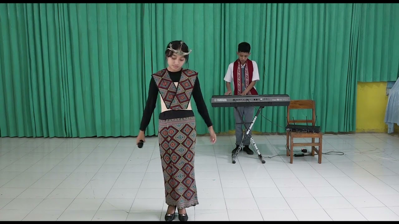 VOKAL SOLO CLAUDIA LONA SMAN 2 KEFAMENANU KABUPATEN TIMOR TENGAH UTARA NUSA TENGGARA TIMUR