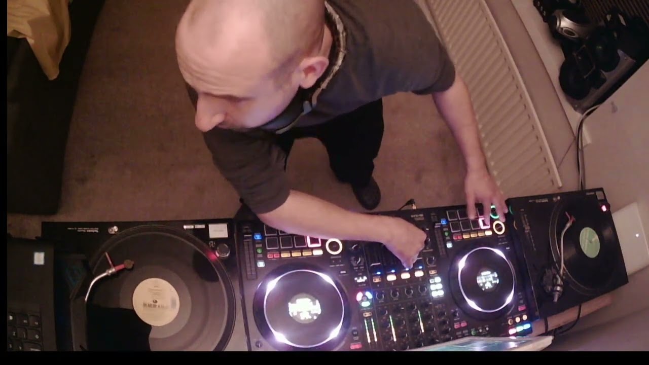 Hard house and trance mix live stream set from 14/11/25