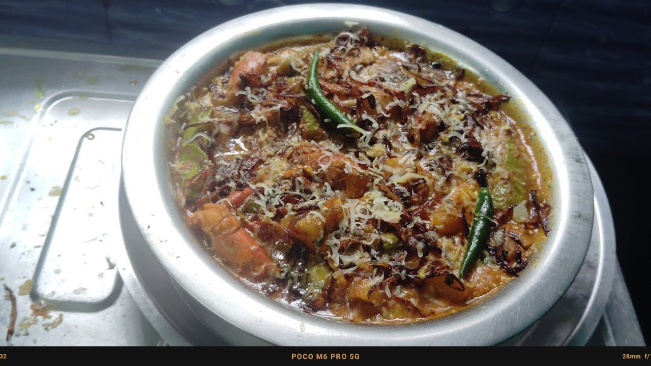 এক তরকারি তেই বাজিমাত, অন্য তরকারি থাক বাদ, বেগুন চিংড়ি যদি থাকে পাত। 