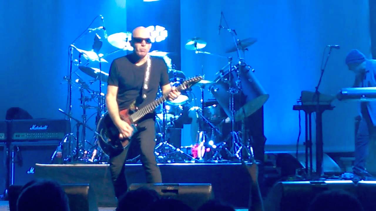 Joe Satriani - Lost in a Memory (Live at Houston TX, 2016)