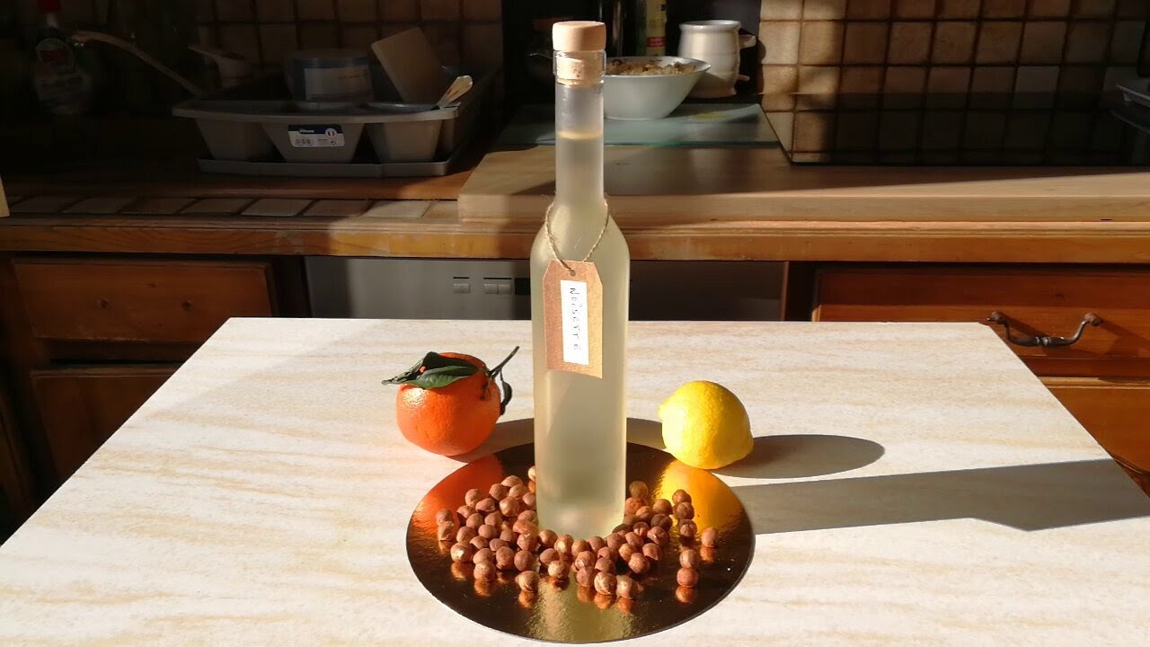 liqueur de noisette/liquore di nocciole