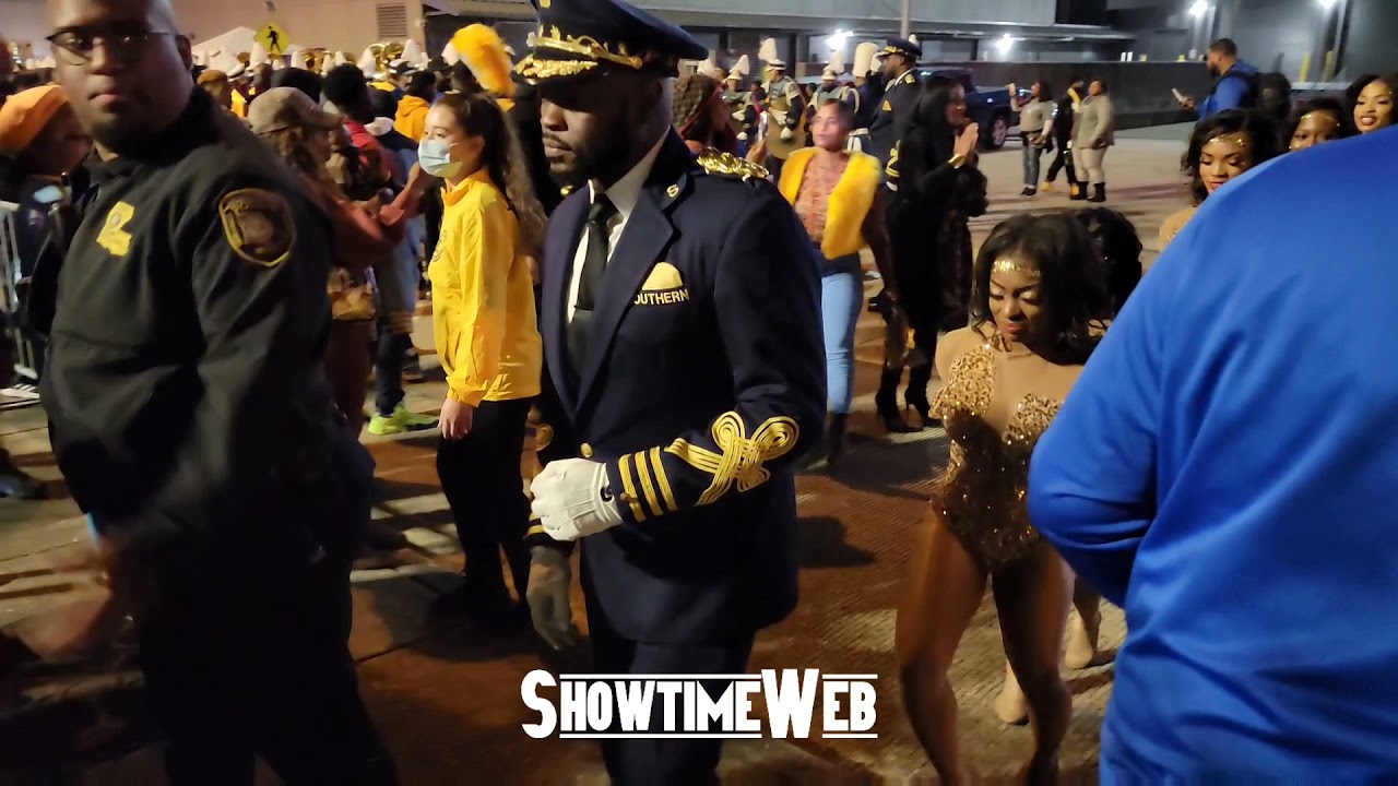 SU Marching Out Bayou Classic 2021 Southern University Dancing Dolls and Human Jukebox Marching Band