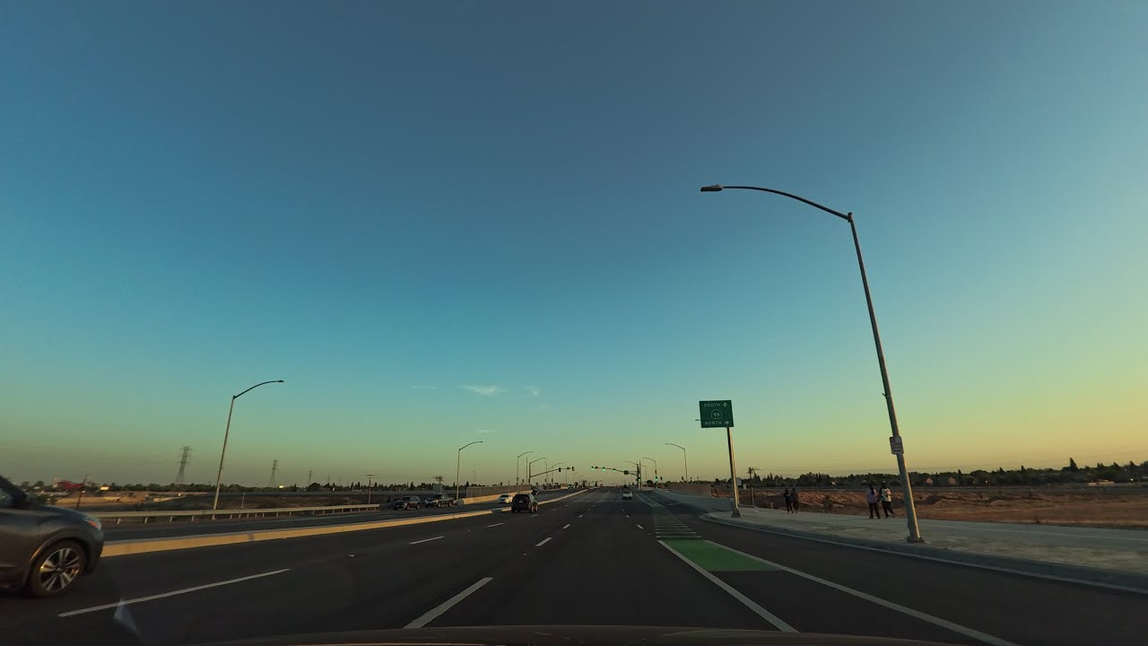 Fresno 4K Driving Tour - Veterans Boulevard Sunset - Summer
