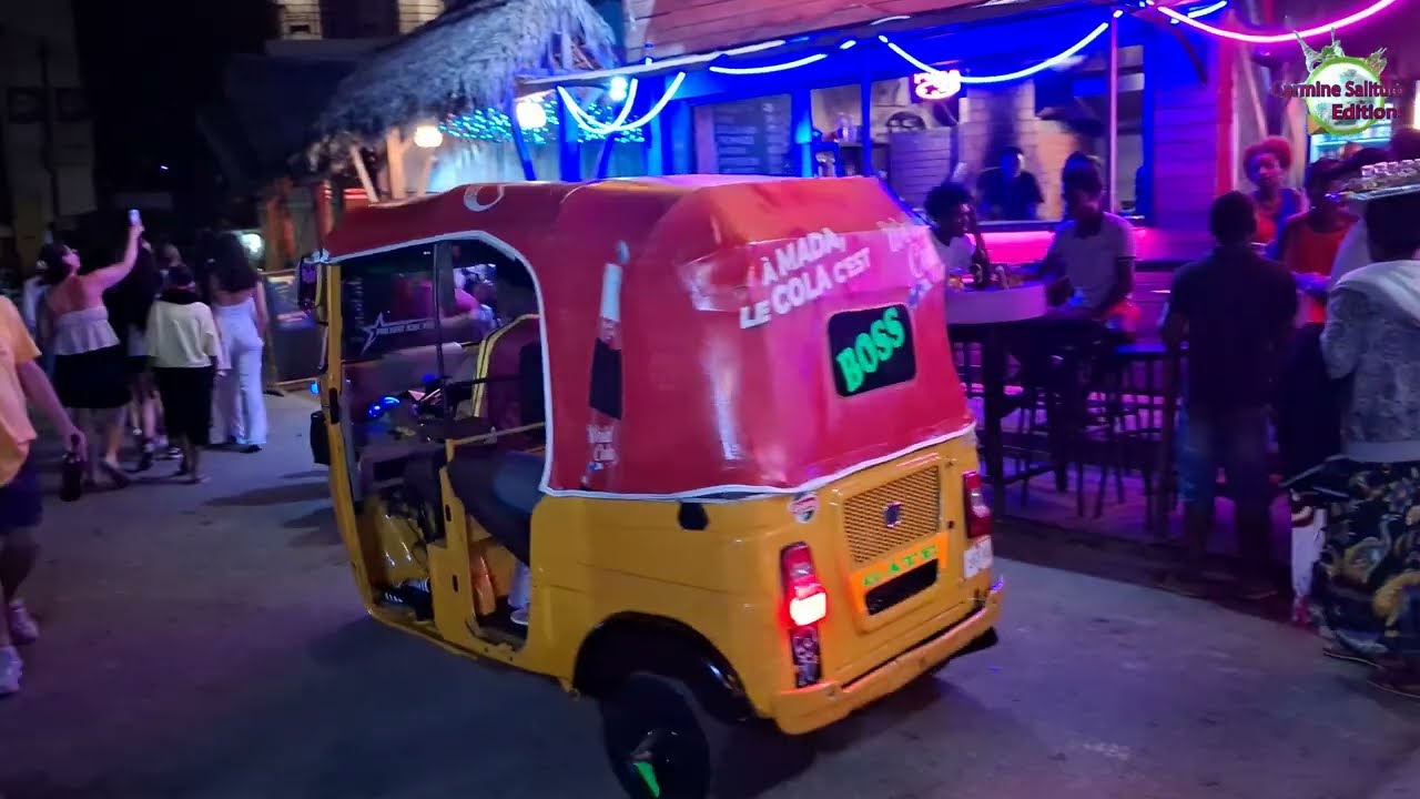 Nightlife à Nosy Be🇲🇬Madagascar🇲🇬Vie balnéaire, beach life et nocturne in Мадагаскар