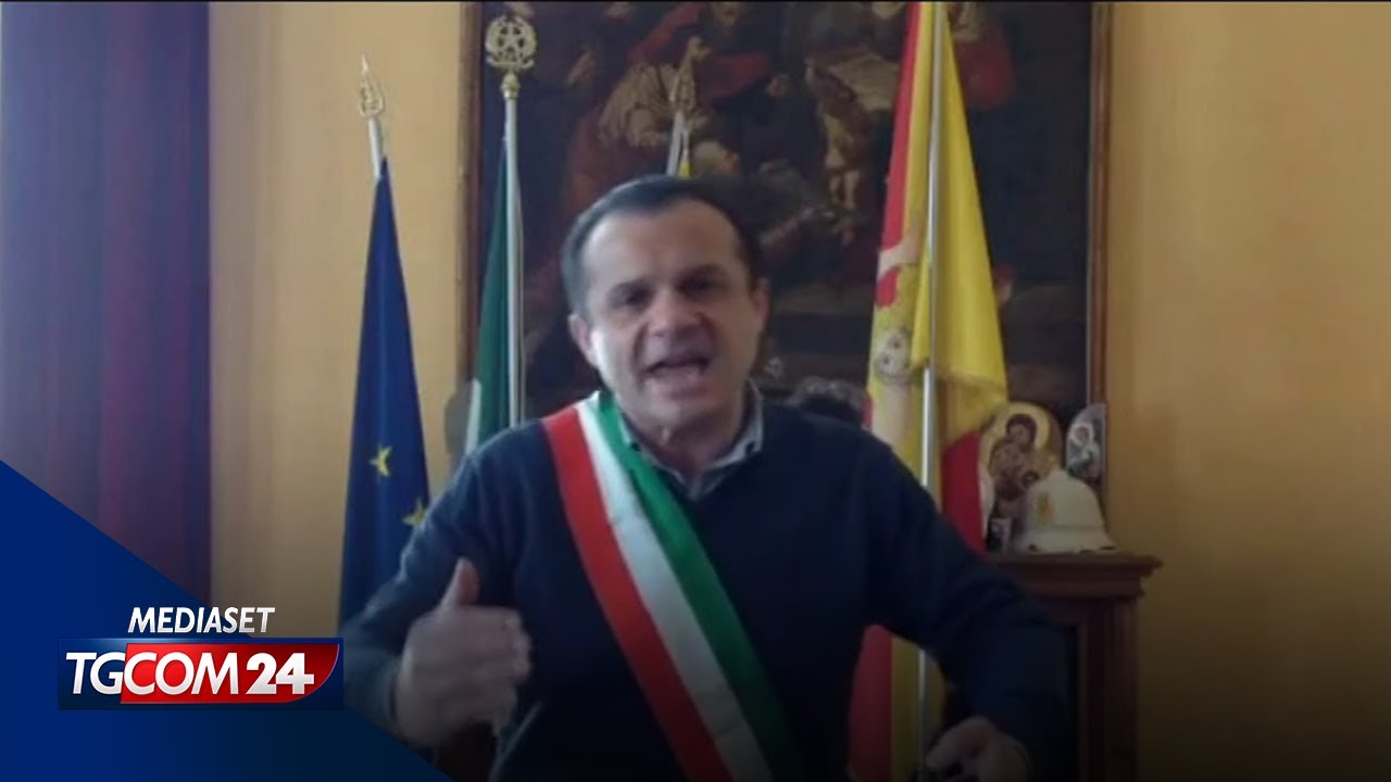 Coronavirus, tutti contro il sindaco di Messina