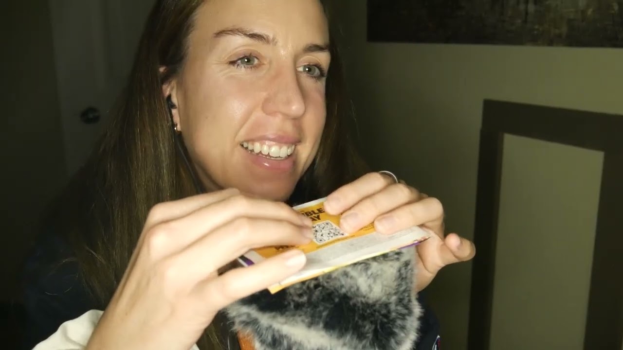 My first ASMR video :)